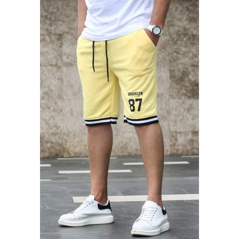 Madmext Men Regular Fit Yellow Shorts 5405 - Sarı