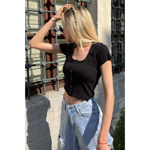 Women Buttoned Black Crop T-Shirt - Siyah